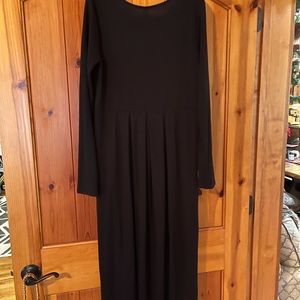 Long black dress